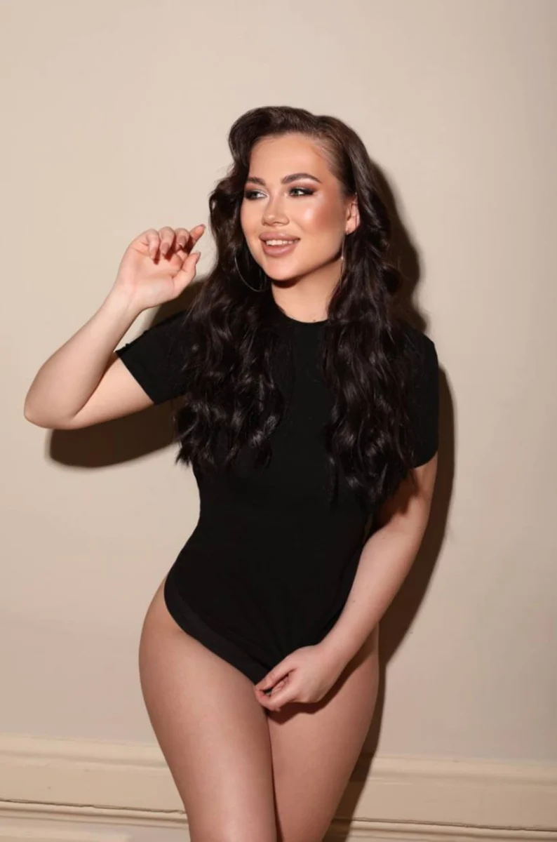 Амелия escort in Perm