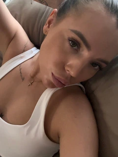 Амира escort in Perm