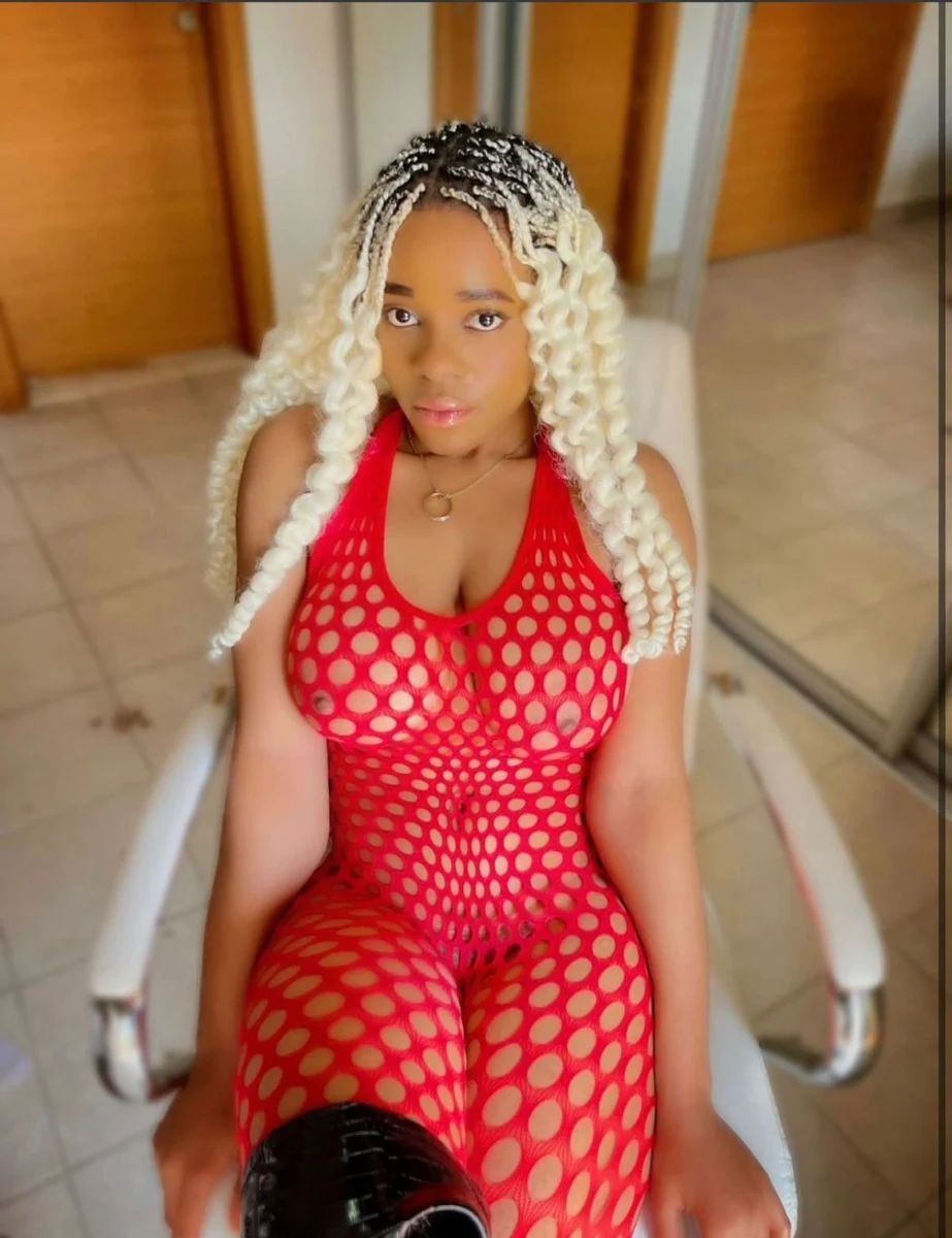 Бетти escort in Perm