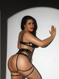 Хлоя escort in Perm
