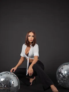 Изабелла escort in Perm