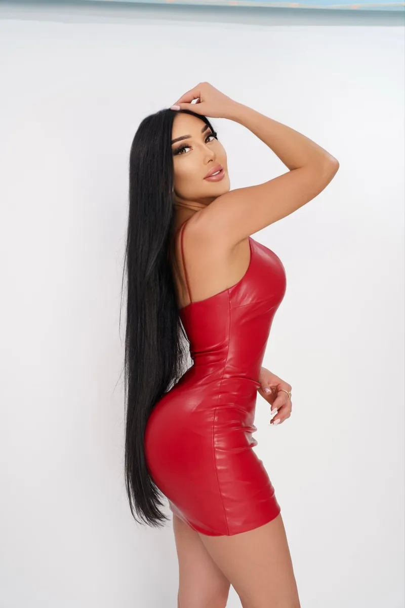 Камилла escort in Perm
