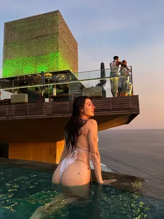 Кари escort in Perm