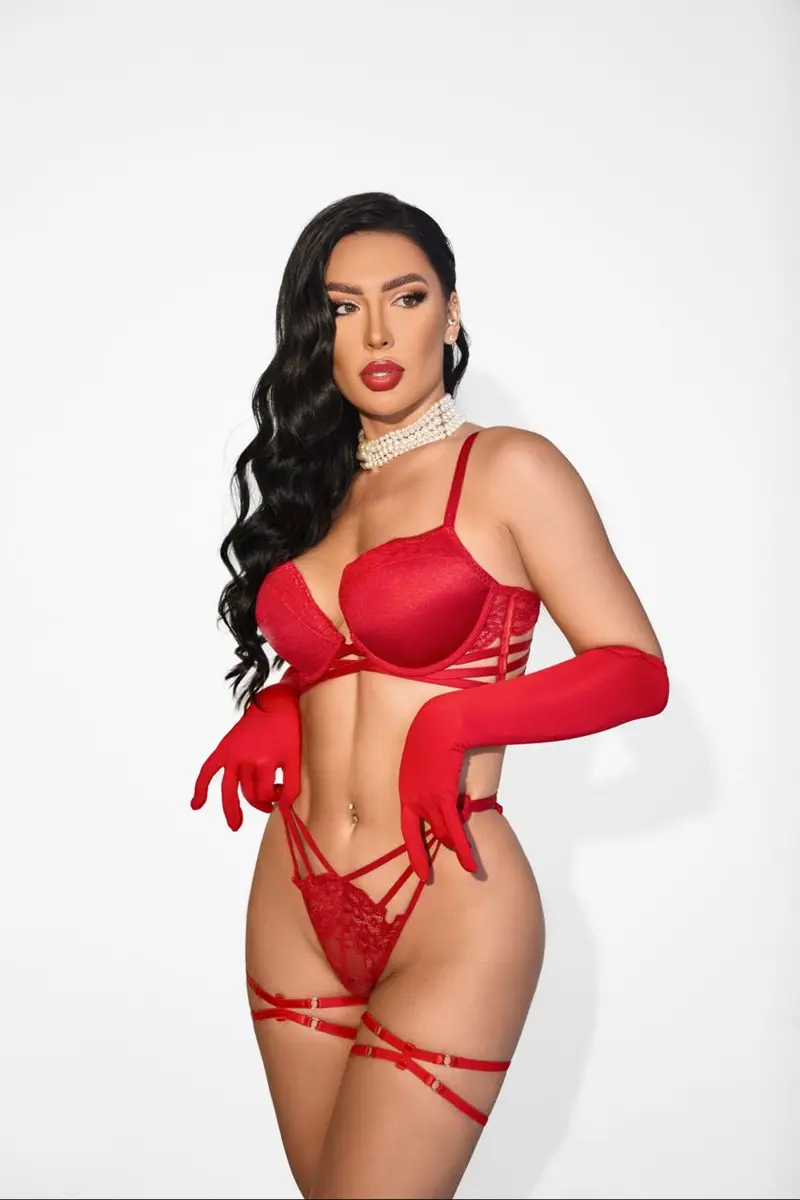 Клоя escort in Perm