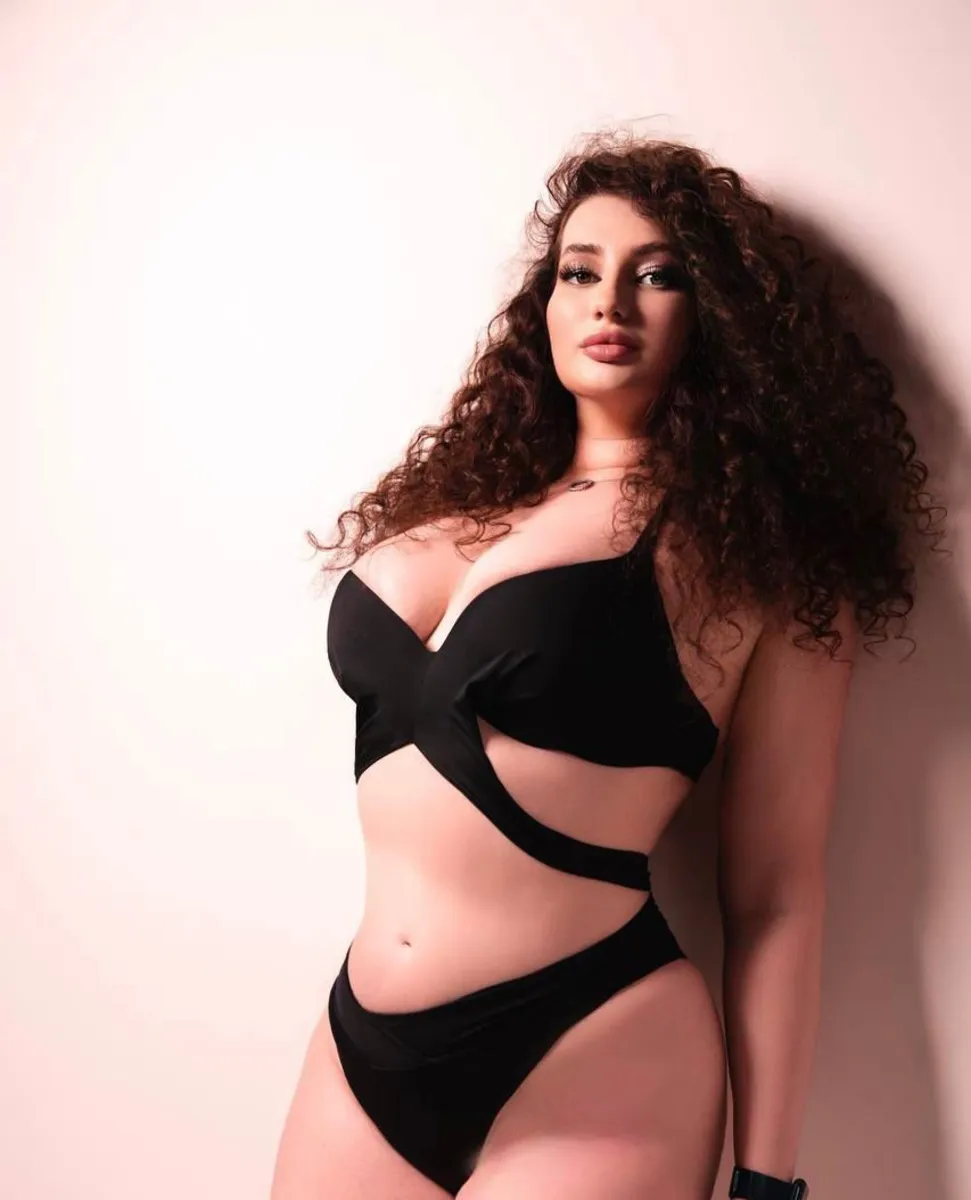 Кристи escort in Perm
