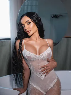 Лана escort in Perm
