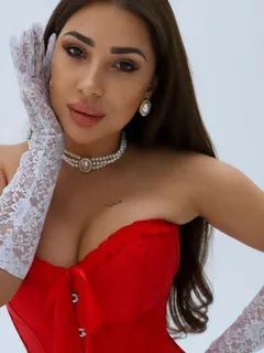 Лара escort in Perm