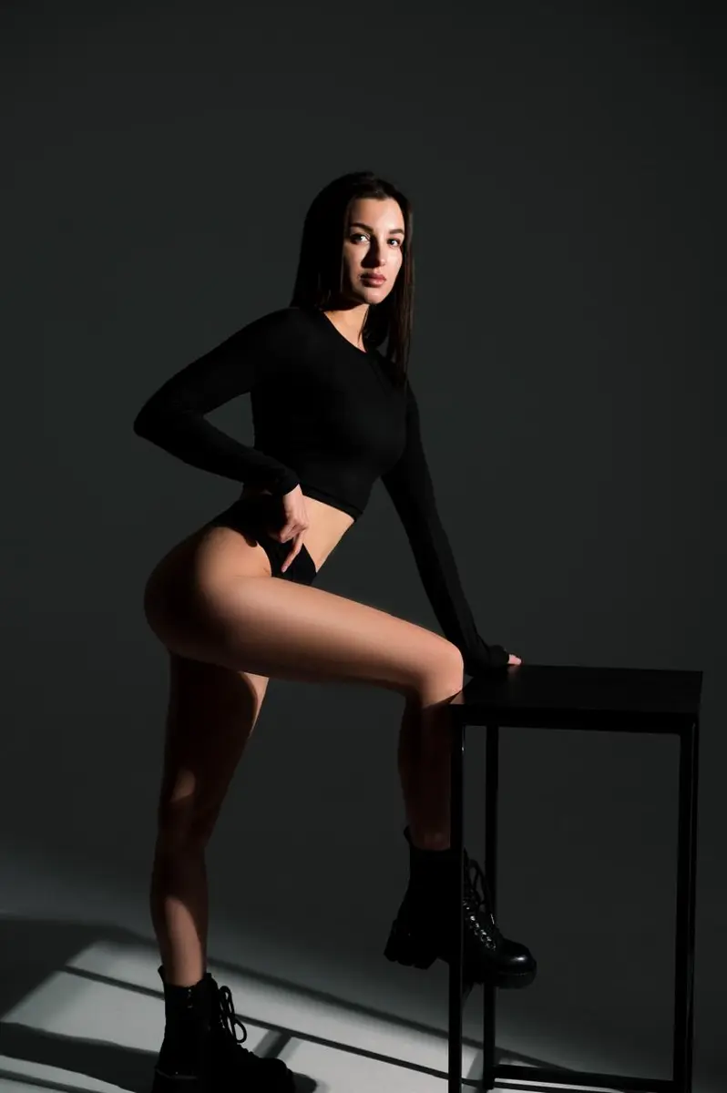 Лиза escort in Perm