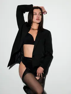Лиза escort in Perm
