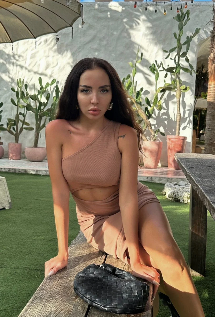 Лолита escort in Perm