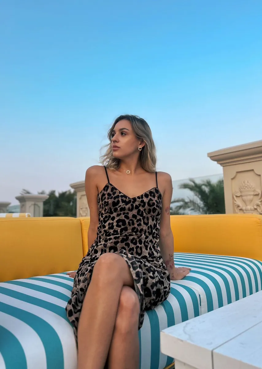 Мэйли escort in Perm