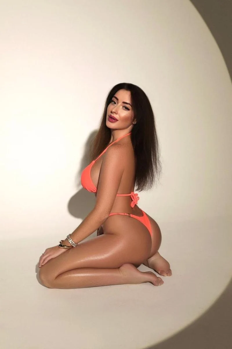 Петра escort in Perm