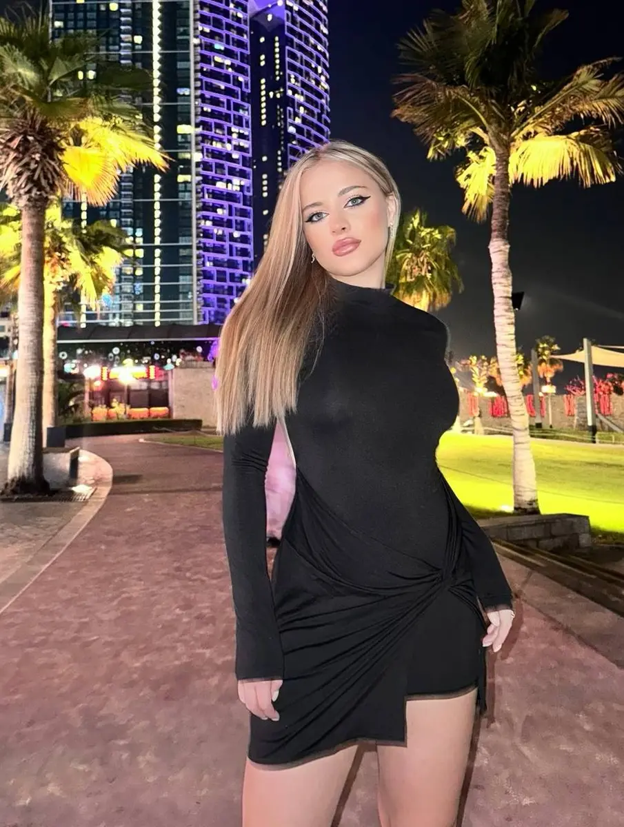 Рина escort in Perm
