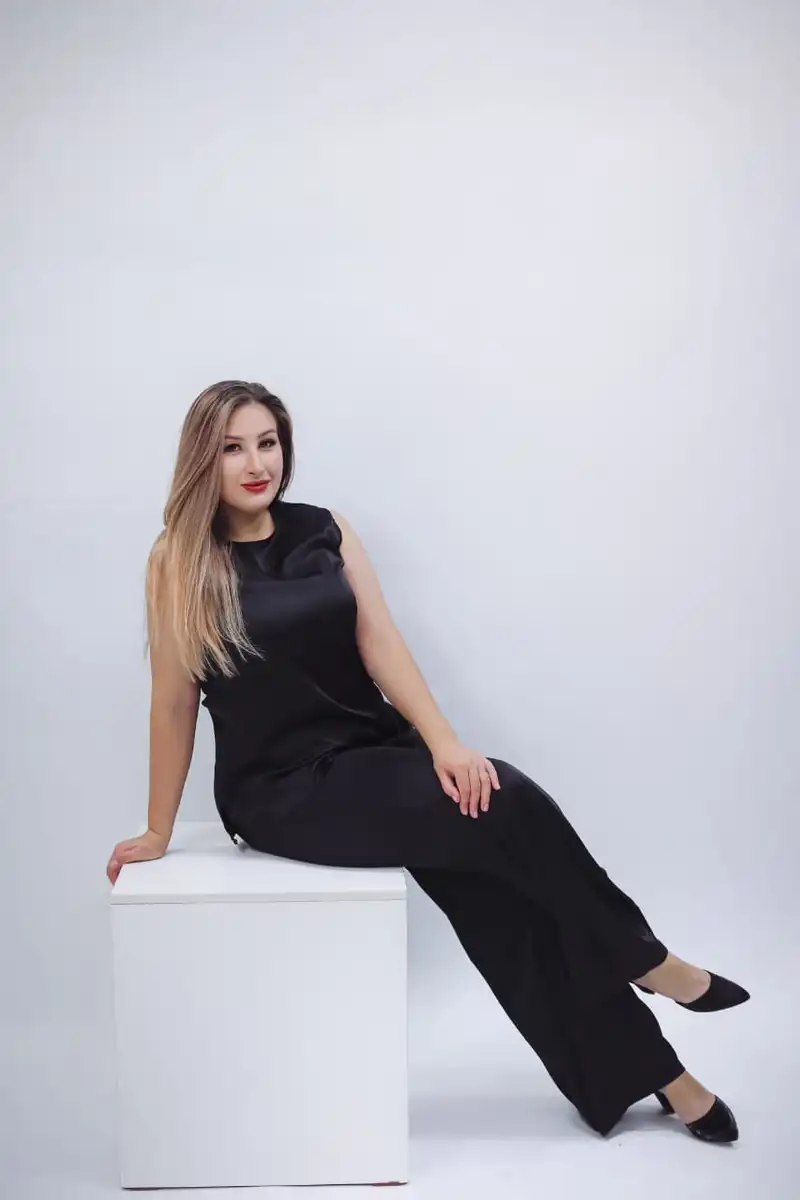 Светлана escort in Perm