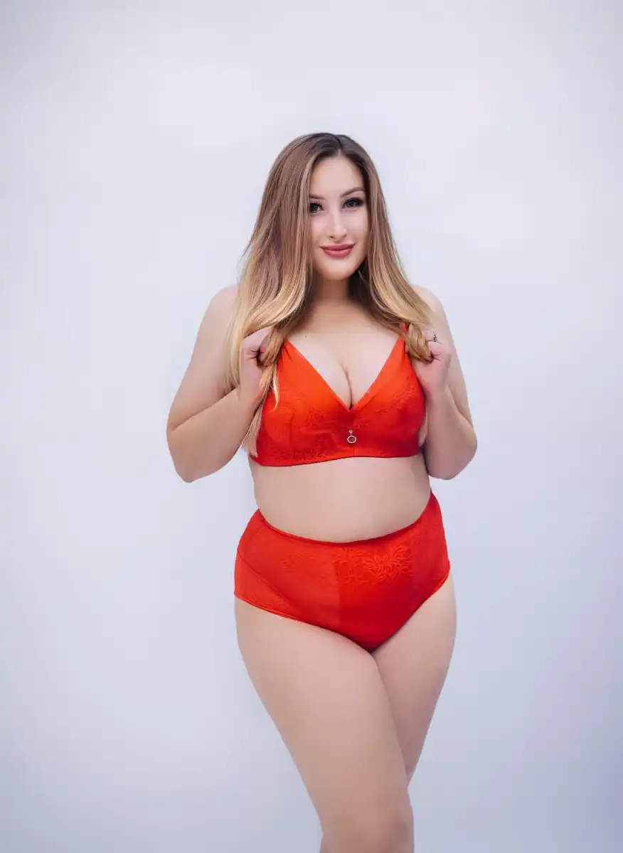 Светлана escort in Perm
