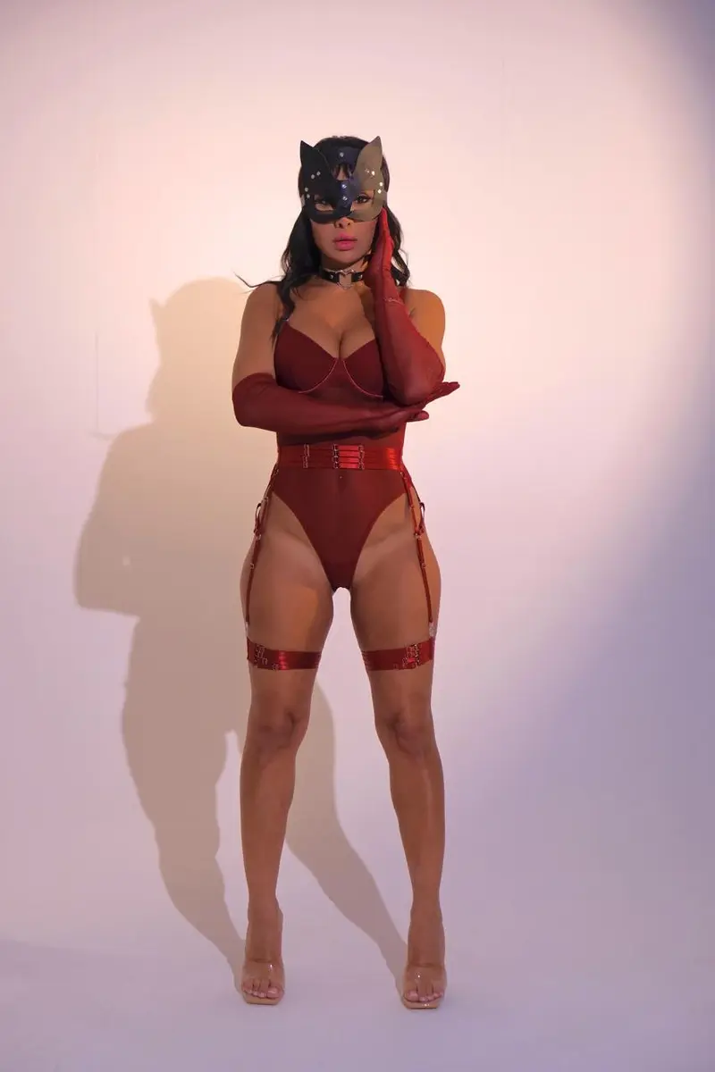 Зина escort in Perm