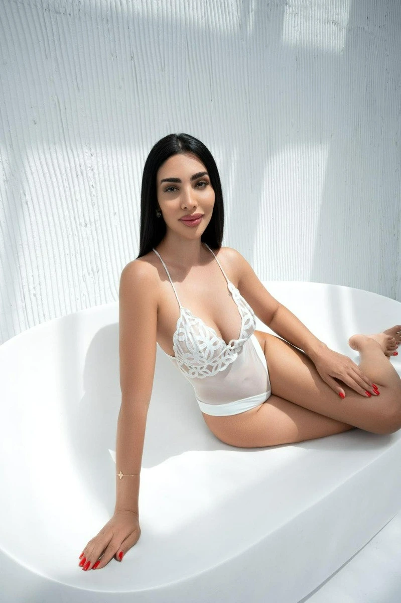 Зулия escort in Perm